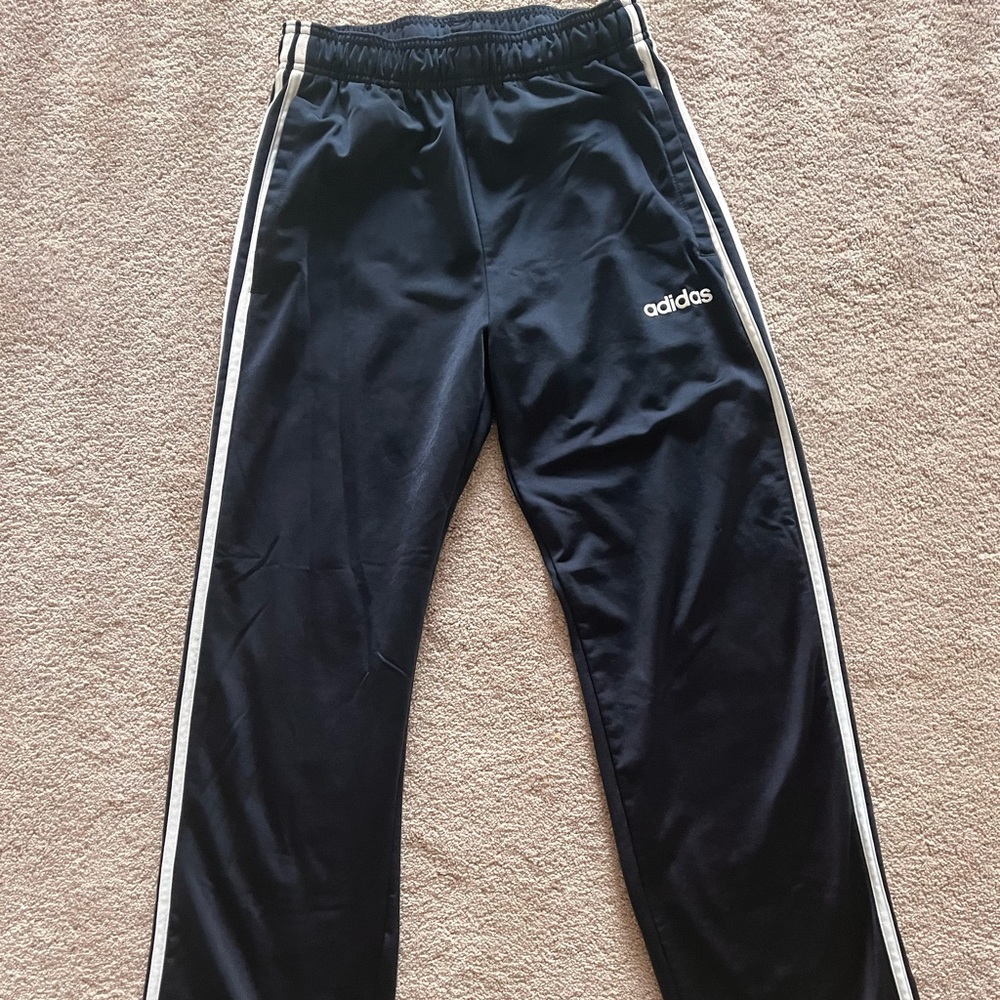 Adidas pants size small EUC